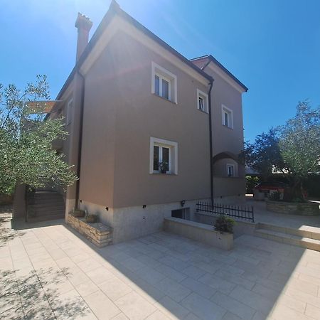 Apartment And Room Marlen Rovinjsko Selo Dış mekan fotoğraf