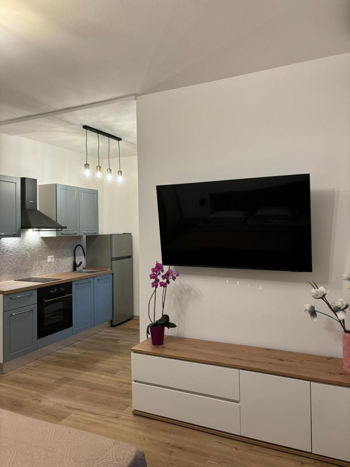 Apartment And Room Marlen Rovinjsko Selo Dış mekan fotoğraf